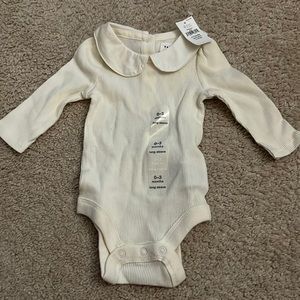 NWT white collared Gap onesie 0-3 months